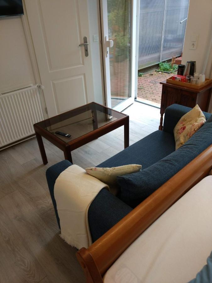 Ruhige, Gemuetliche 1-Zimmer Gartenwohnung Fuer 2 Erwachsene Lübeck Exteriér fotografie